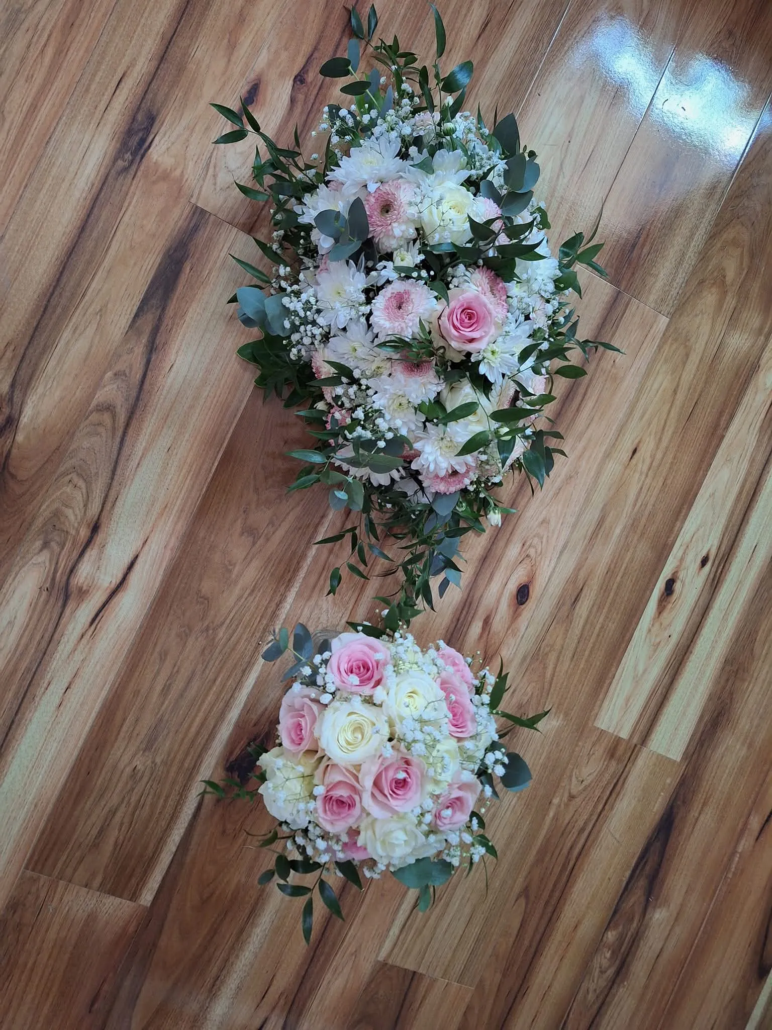 Esküvői virágdíszítés