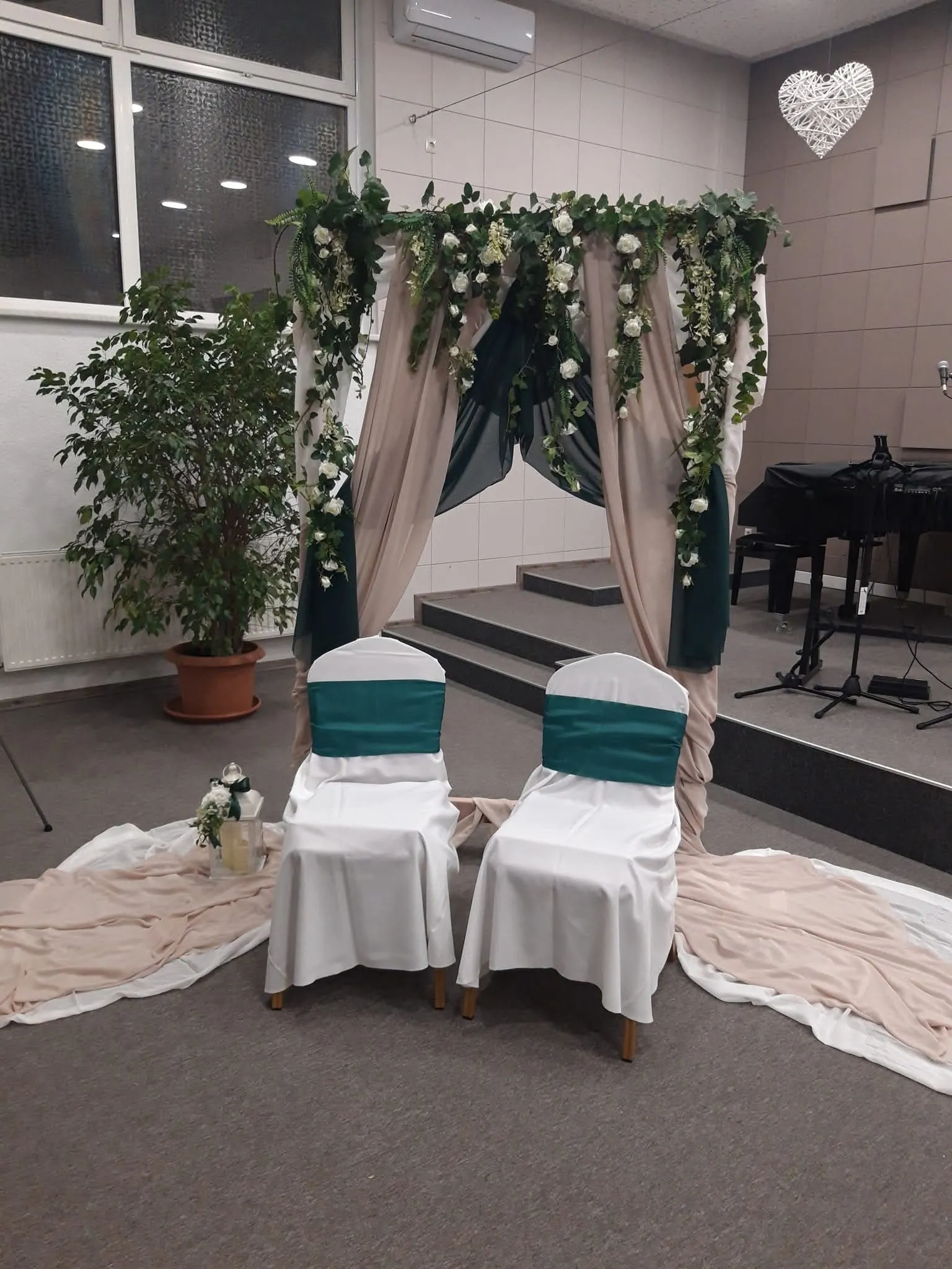 Esküvői virágdíszítés