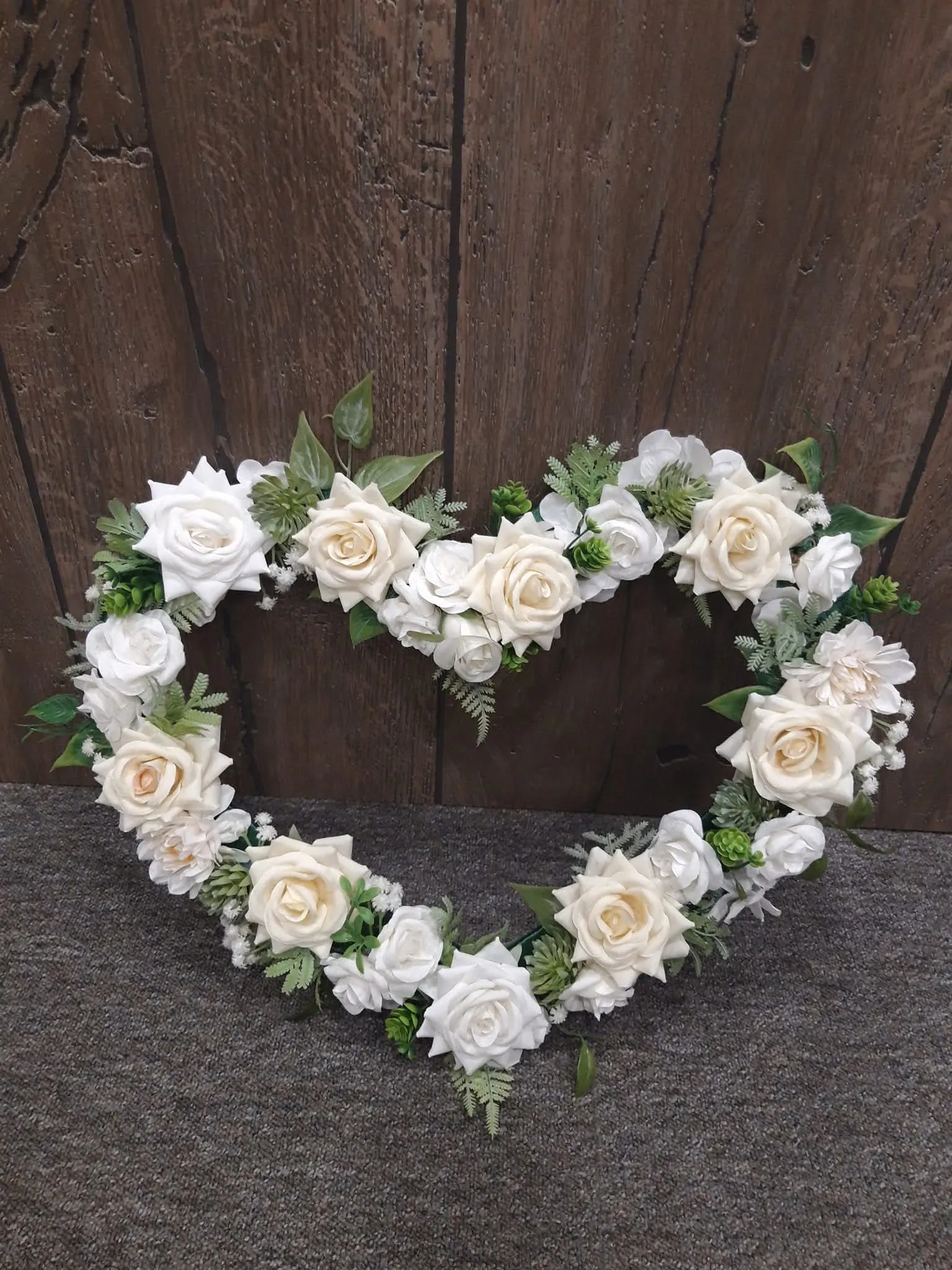 Esküvői virágdíszítés