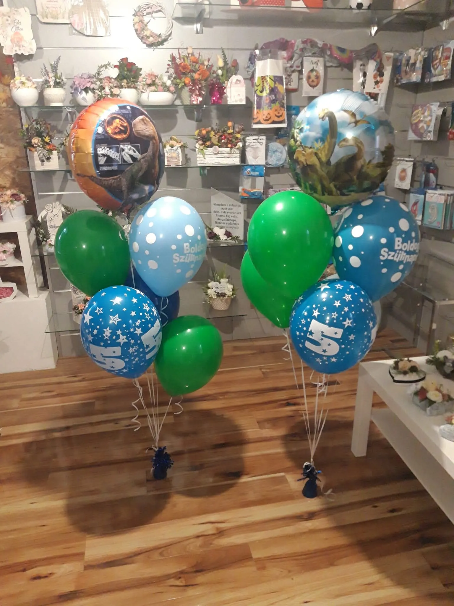 Lufi dekoráció kompozíció