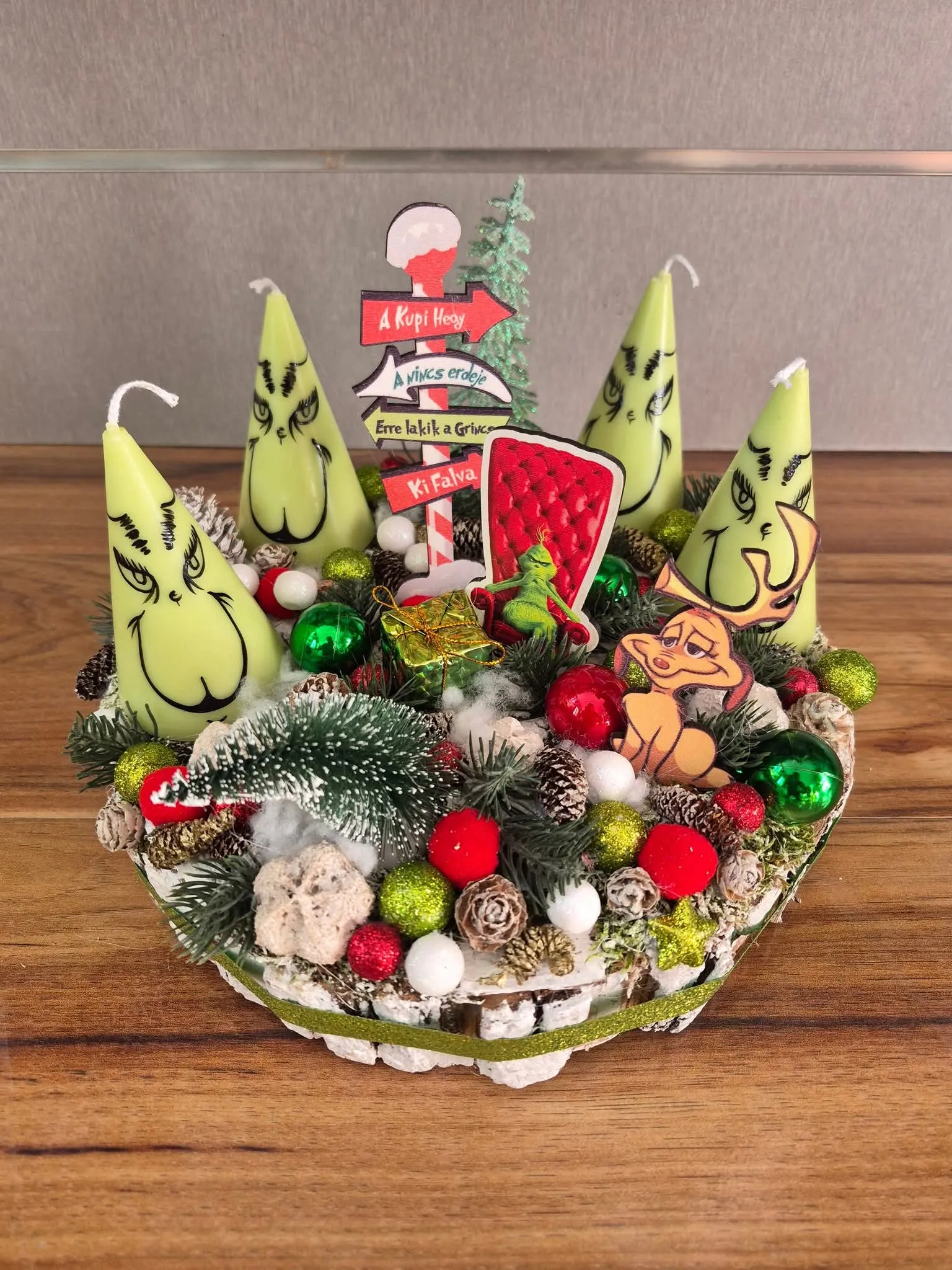 Meghitt téli virágkompozíció